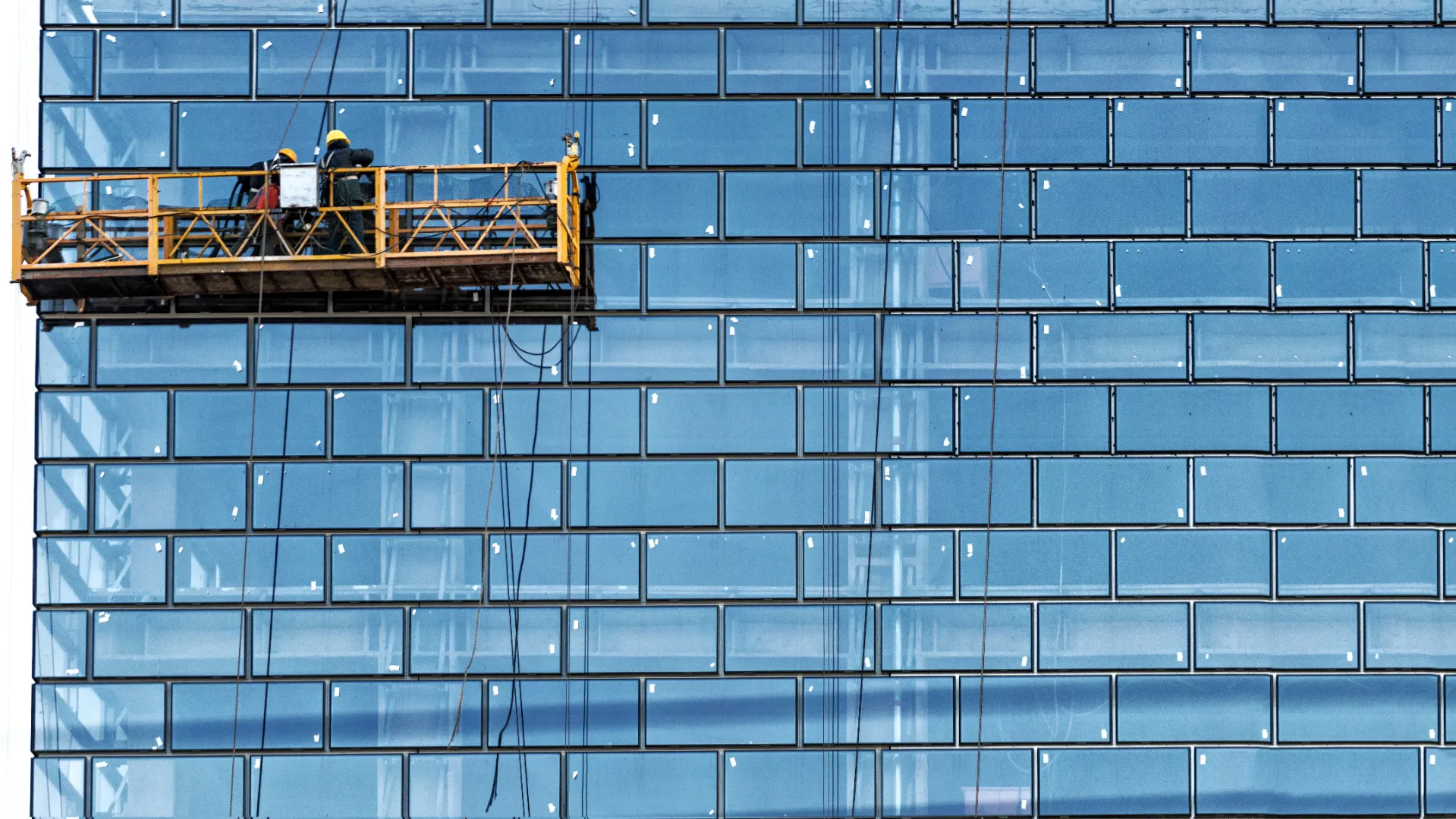 How Much Does It Cost for Commercial Window Cleaning? What to Expect